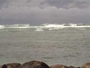 Surf off Yacht Harbor